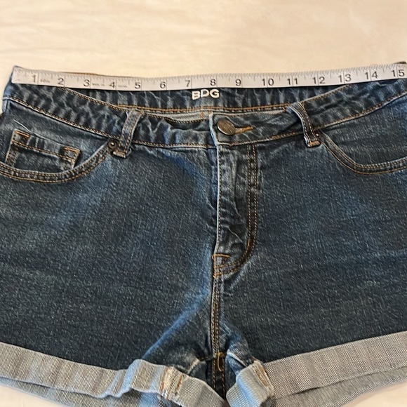 BDG Mid Rise Alexa Short Size 30 - Picture 3 of 16